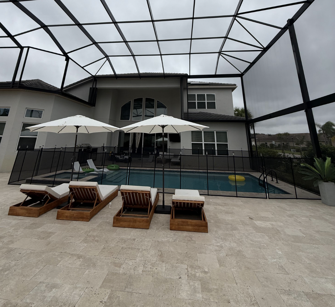 Custom Pool Cage Service